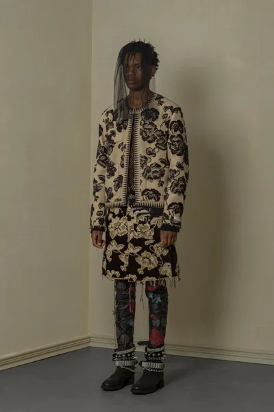 Look 2